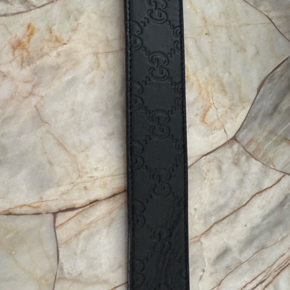 Authentic Gucci Belt Reversible - Picture 8 of 13